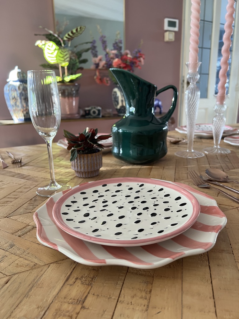 Servies set roze dragon fruit