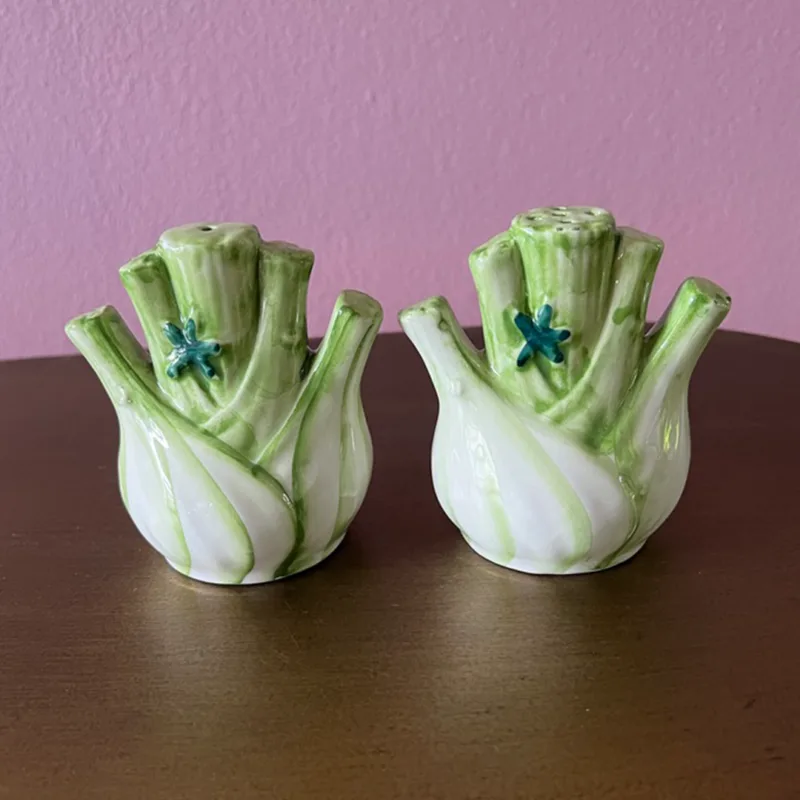 peper- en zoutstel vorm van venkel